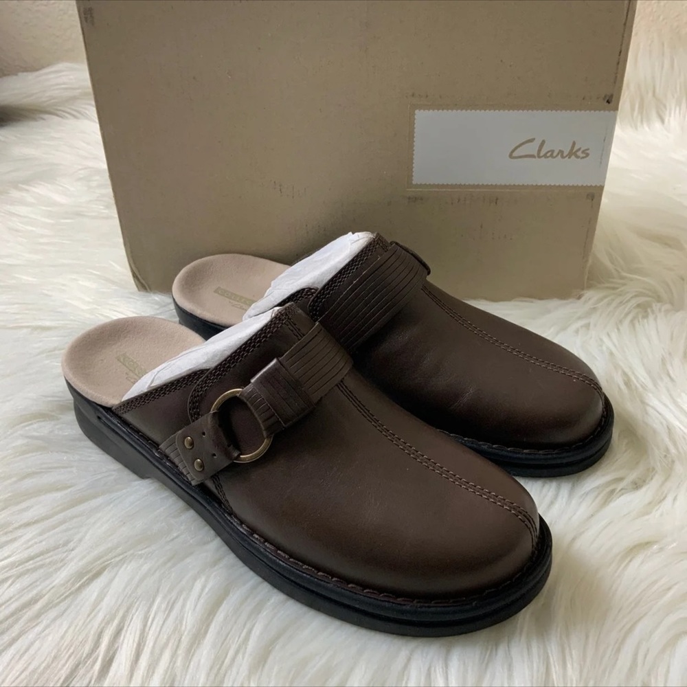 Clarks Leather Slip-On Clogs Size 7.5M